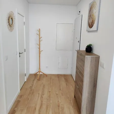 Elite House