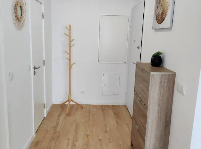 Elite House
